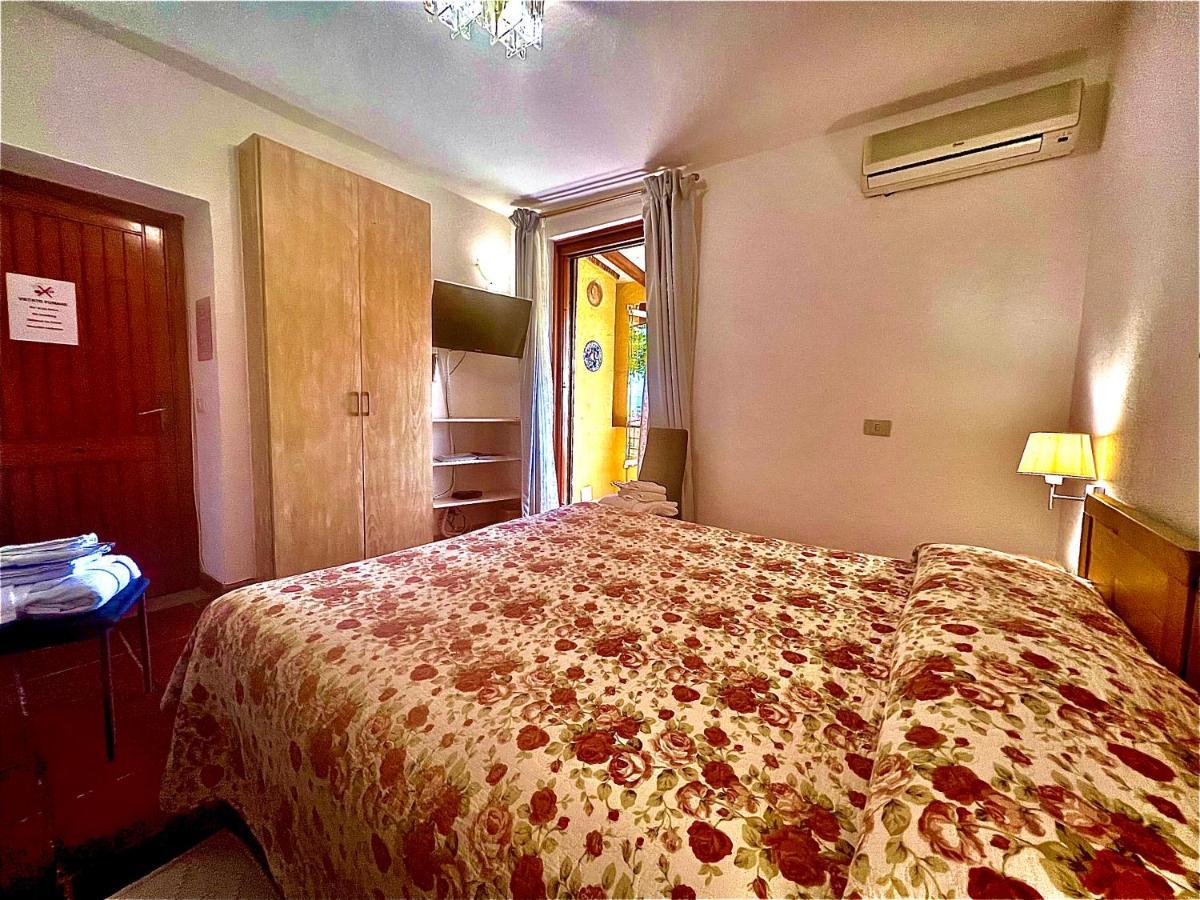 La Chicca Di Francesca Bed and Breakfast Santa Teresa Gallura Eksteriør billede